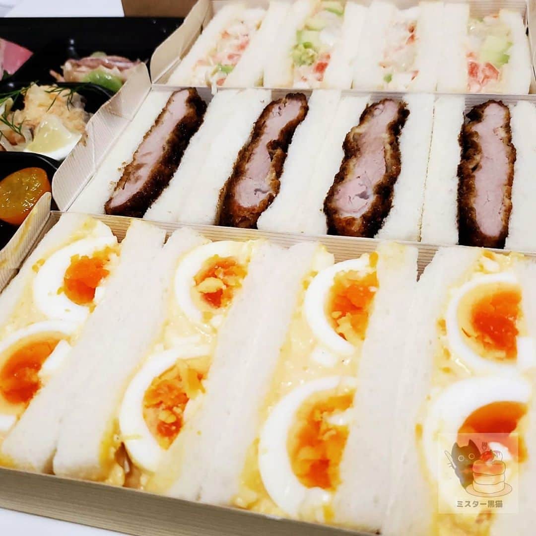 ミスター黒猫（黒猫仙人）のグルメインスタ