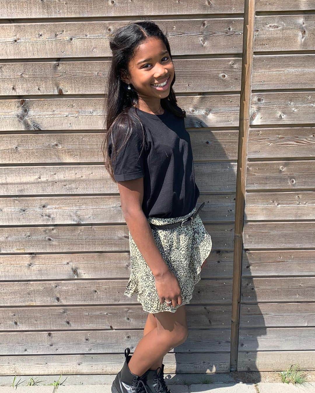 ウルビー・エマヌエルソンのインスタグラム：「Bday girlll. 13 years already🥳🥳 so proud of you my prinses ❤️❤️ #bdaygirl」