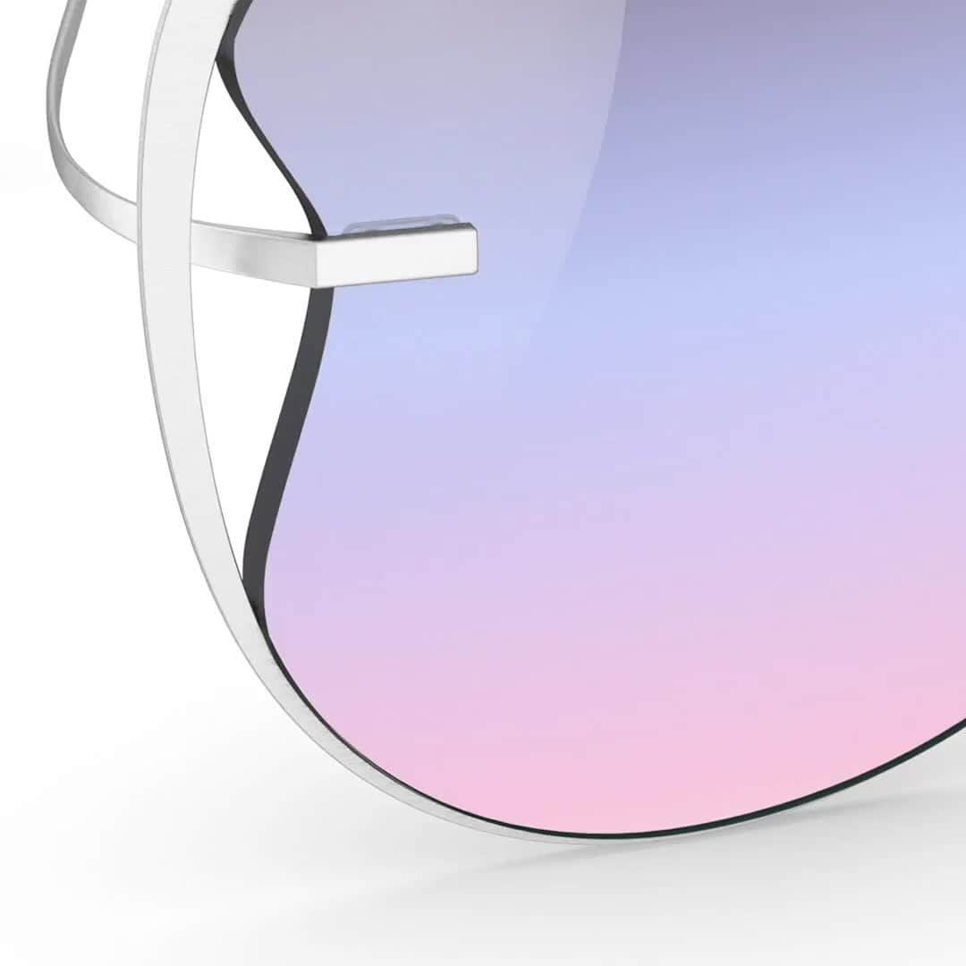 シルエットのインスタグラム：「It's the strong clean lines, structured cutouts and precisely engineered materials of Titan Accent Shades that create lightness by design as well as feel.⁠ .⁠ .⁠ .⁠ #silhouetteeyewear #tryitwearitloveit #eyeweardesign #luxuryeyewear #eyewearfashion #sunglasses」