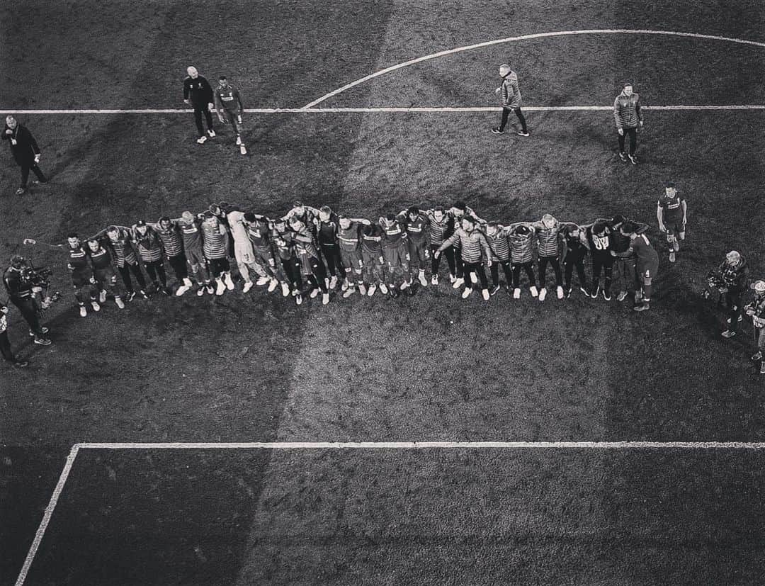 リヴァプールFCさんのインスタグラム写真 - (リヴァプールFCInstagram)「A special night ✨ #LFC #LiverpoolFC #Liverpool #Anfield #UCL #ChampionsLeague #OnThisDay」5月7日 15時53分 - liverpoolfc