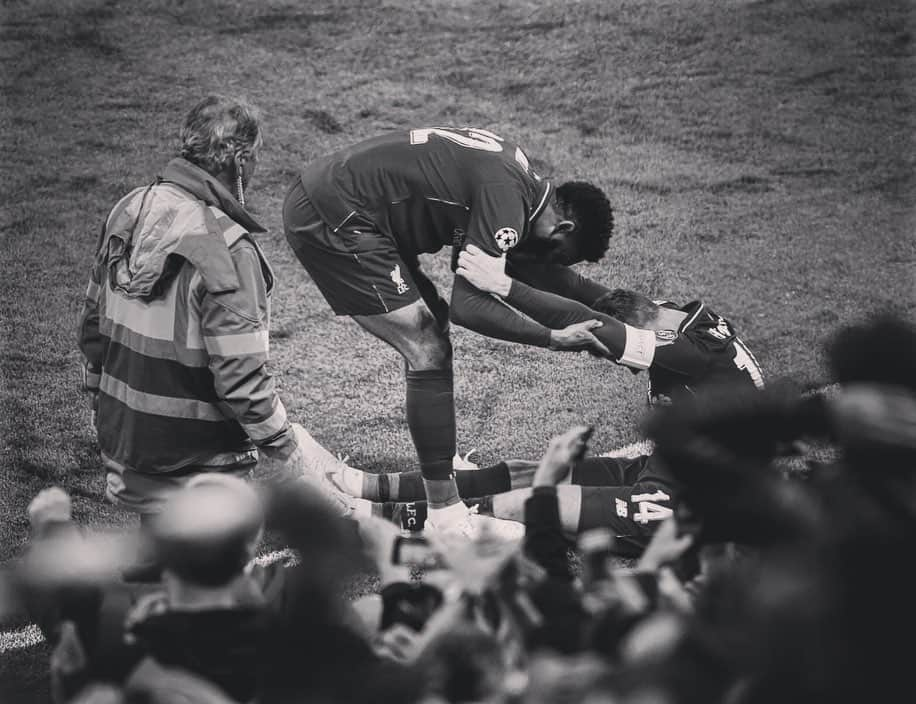 リヴァプールFCさんのインスタグラム写真 - (リヴァプールFCInstagram)「A special night ✨ #LFC #LiverpoolFC #Liverpool #Anfield #UCL #ChampionsLeague #OnThisDay」5月7日 15時53分 - liverpoolfc