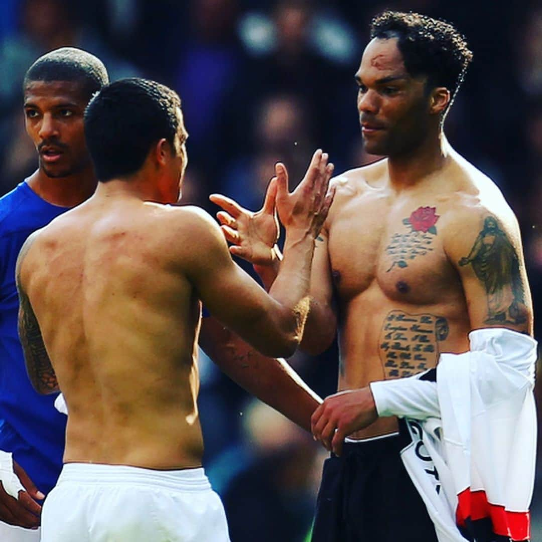 ジョリオン・レスコットさんのインスタグラム写真 - (ジョリオン・レスコットInstagram)「#tbt @everton 2-1 @mancity - 07/05/11. - Going home with an L but just 👀 at that kit! 😍 - - #throwbackthursday #football #onthisday #footballshirts #onthisdayinfootball」5月7日 16時30分 - joleonlescott