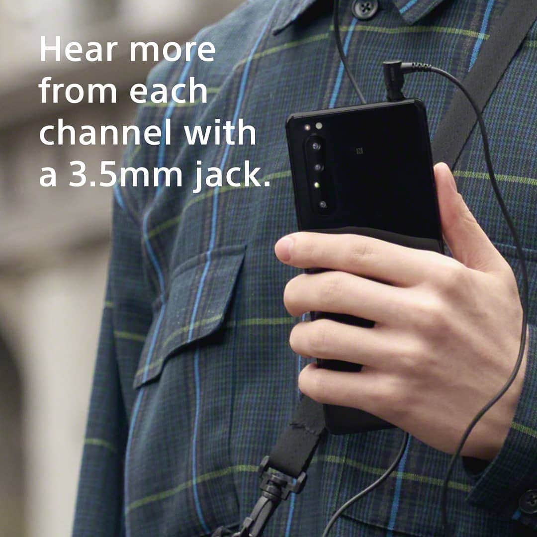 Sony Mobileさんのインスタグラム写真 - (Sony MobileInstagram)「With a 3.5mm jack, improved audio separation promises a stellar performance on Xperia1 II. #Xperia1II #Xperia #Sony #SonyXperia #Audio」5月7日 16時52分 - sonyxperia
