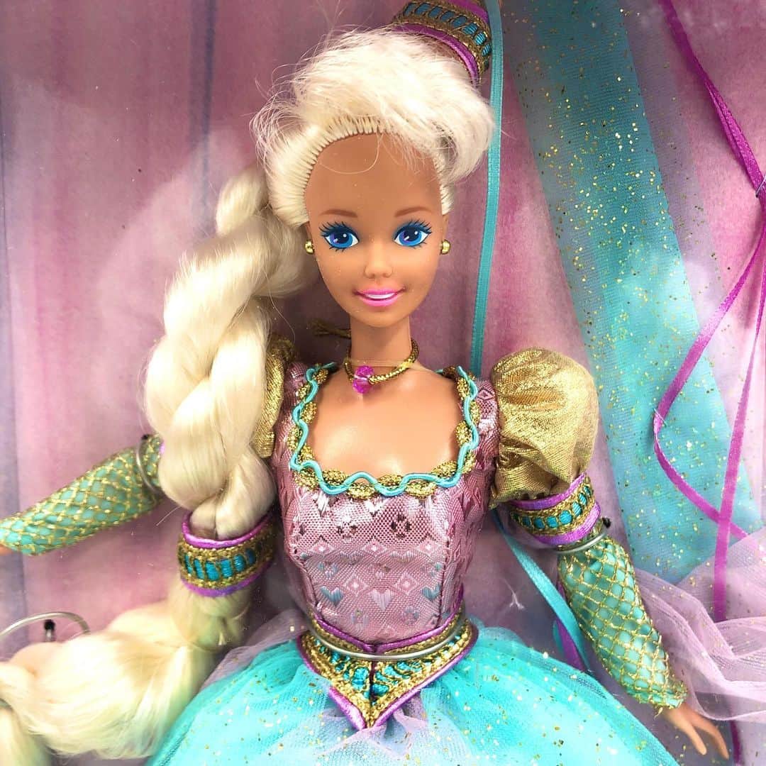 おもちゃやSPIRALさんのインスタグラム写真 - (おもちゃやSPIRALInstagram)「Rapunzel Barbie入荷しました！﻿ ﻿ どちらも8500円です！﻿ ﻿ SALEご利用の際は﻿ STAY HOME SALEの記載をお忘れなく✨😊」5月7日 17時02分 - spiral_toy