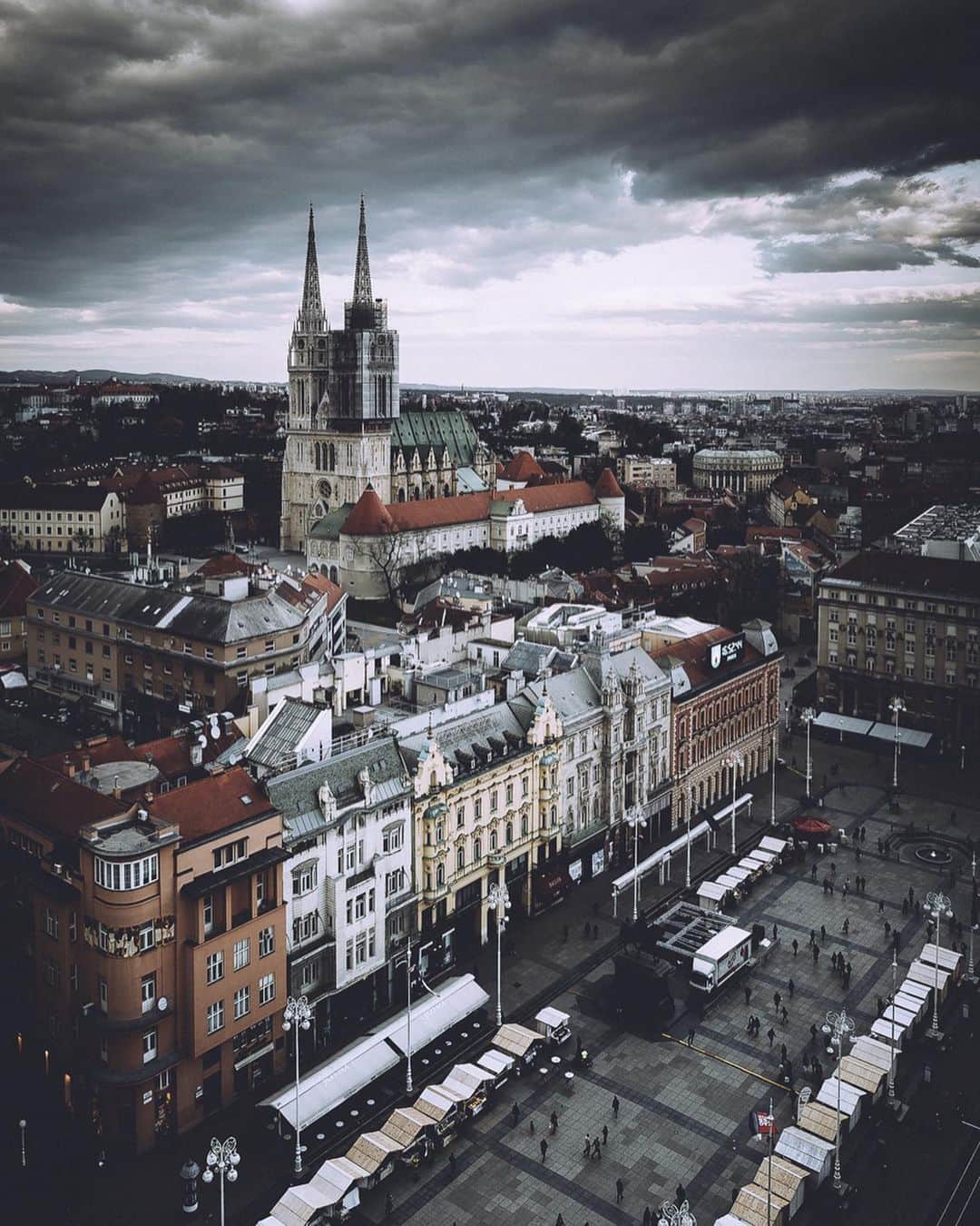 Thomas Kakarekoさんのインスタグラム写真 - (Thomas KakarekoInstagram)「full suitcase  If I only knew Zagreb was so rich in interesting stories and places, I would have gone a long time ago. To me Zagreb felt like a central European capital that mixes the Austro-Hungarian and Socialist histories of this country in a modern and beautiful city. But most importantly Zagreb feels alive all year long, unlike its coastal counterparts like Split and Dubrovnik.  #zagreb」5月7日 18時34分 - thomas_k