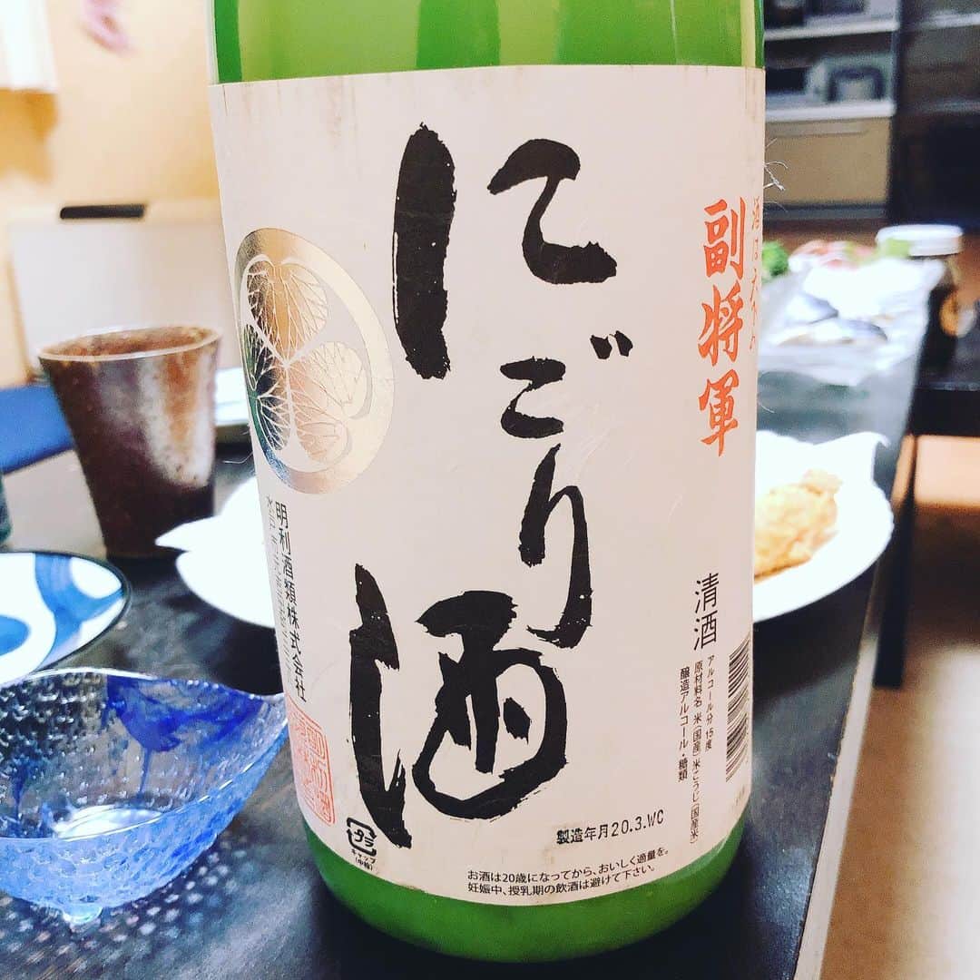 吉原茉依香さんのインスタグラム写真 - (吉原茉依香Instagram)「わーい夕飯だー  #alcohol #にごり酒」5月7日 18時41分 - maika_yoshihara