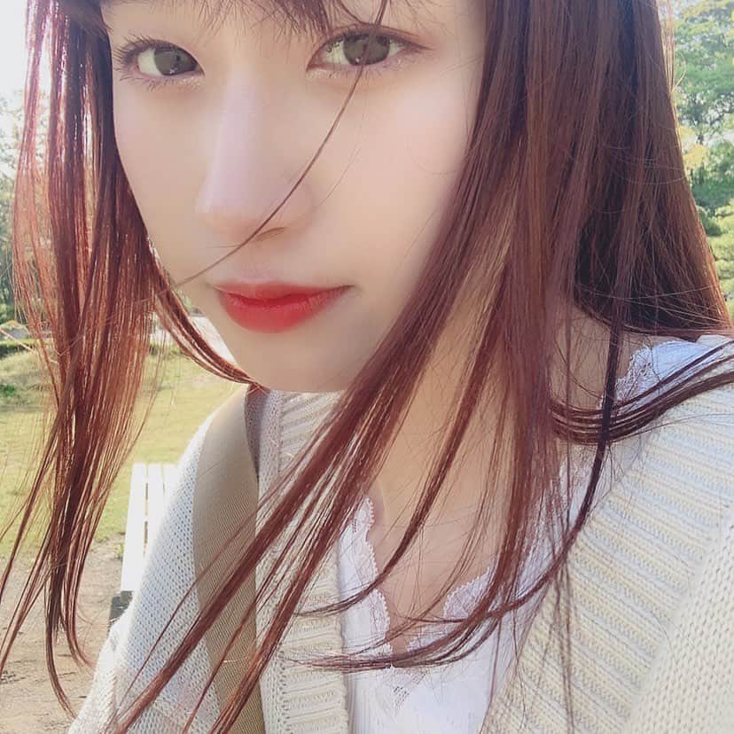 鈴木えりかのインスタグラム：「. 🍃 . . . . #selfie #spring #散歩」