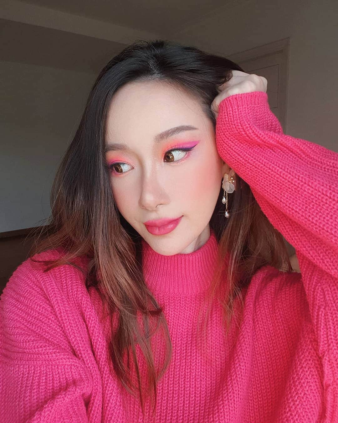 エリッサ・ヤマダのインスタグラム：「I thought today was Wednesday 🤷‍♀️🎀 #ピンク」