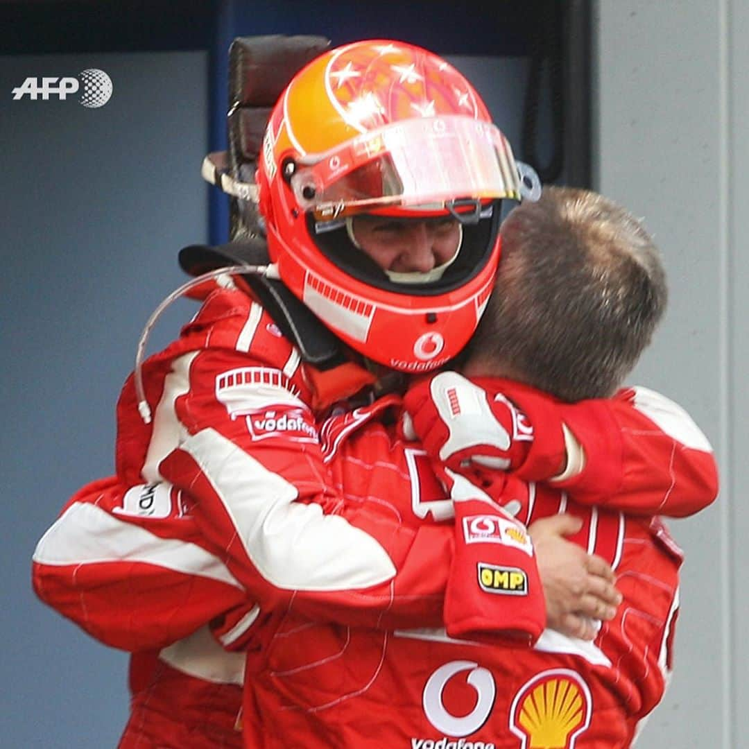 ミハエル・シューマッハさんのインスタグラム写真 - (ミハエル・シューマッハInstagram)「#OnThisDay in 2006, Michael celebrates his victory at the Grand Prix of Europe at the @nurburgring_official_page with @scuderiaferrari. 🏎  7. Mai 2006. In seiner letzten aktiven @scuderiaferrari Saison feiert Michael seinen Sieg beim Grossen Preis von Europa am @nurburgring_official_page. #TeamMichael #KeepFighting」5月7日 20時49分 - michaelschumacher