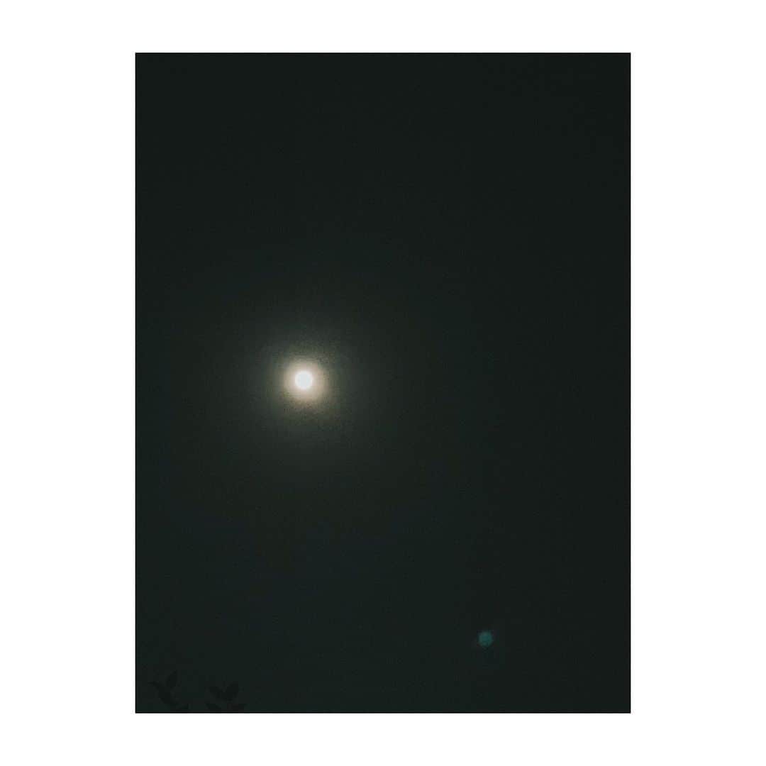 辺見えみりさんのインスタグラム写真 - (辺見えみりInstagram)「満月🌕」5月7日 21時54分 - emiri_hemmi