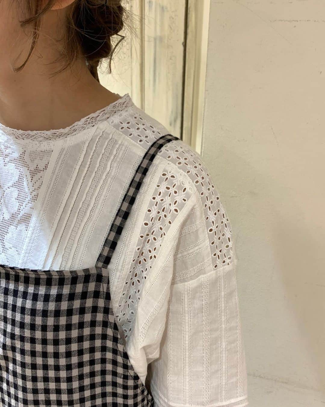 SM2olohuone LUMINE立川店さんのインスタグラム写真 - (SM2olohuone LUMINE立川店Instagram)「⠀ ⠀ ・・・Summer Collection・・・⠀ ⠀ ワイドシルエットが今季らしく コーディネートを旬顔に格上げしてくれるサロペット。 華奢なショルダーストラップ使いに リボン結びを加えて、愛らしい印象に♡ 合わせるアイテム次第で表情の変化も楽しめます♩ ⠀ ⠀ ⠀ salopette ¥6.990 blouse ¥4.990 sandal ¥13.990(TSUHARU bySamansaMos2) / +tax その他、スタッフ私物 身長:162㎝ ⠀ ⠀ ⠀ ⠀ ⠀ ⠀ ⠀ ⠀ ⠀ ⠀ ⠀ ⠀ ⠀ ⠀ ⠀ ⠀ ⠀ ⠀ ⠀ ⠀ ⠀ ⠀  @can_onlineshop でおうち時間を お楽しみください♩ ⠀ ⠀ ⠀ ⠀ #2020#Summer#correction#lumine#tachikawa#olohuone#fashion#samansamos2#tsuharu#girly#happy#me#fashion#life#staffsnap#love#me#夏#ルミネ#リネン#ルミネ立川#サマンサモスモス#立川ルミネ#立川#ツハル#tsuharubysamansamos2」5月8日 8時31分 - sm2olohuone_lumine