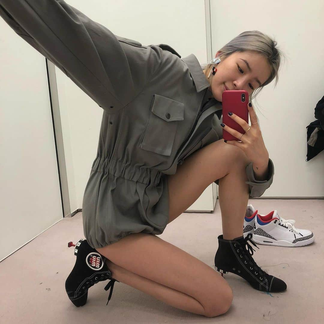 アイリーン・キムさんのインスタグラム写真 - (アイリーン・キムInstagram)「mirror selfie photo dump from my favorites folder #throwback」5月8日 0時54分 - ireneisgood