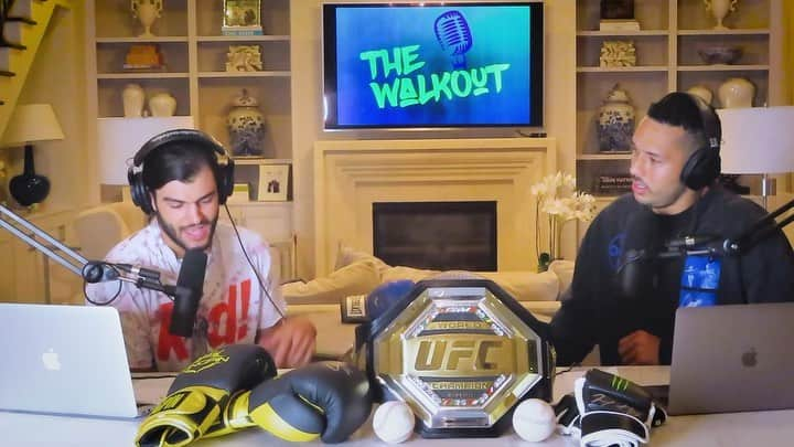 カルロス・コレアのインスタグラム：「@jonnybones is the GOAT, but can I beat Dillon? 😂 @dillondanis come join us in @thewalkoutpodcast 🔥 Fan questions are always great 👍🏽 Keep them coming. We will answer them on our next episode 🙌🏽」