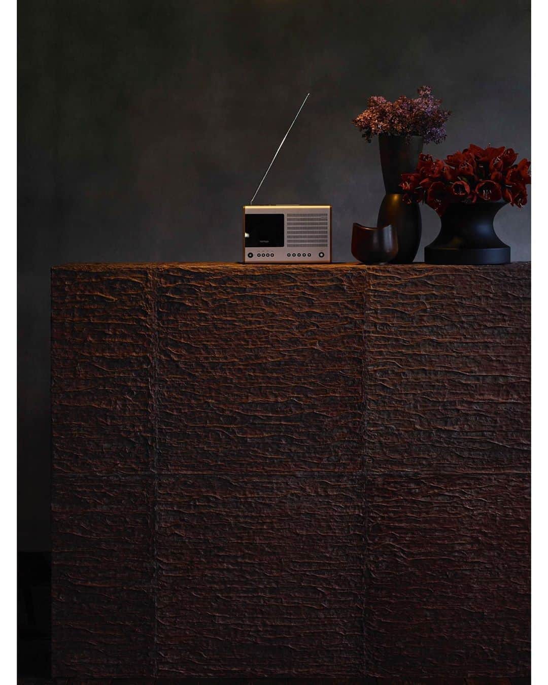 のインスタグラム：「#wajue #washi #wallpaper #japanesewallpaper #wallcovering #walldeco #textures #luxuryhomes #surfacedesign #ecomaterials #interiordesign #interior #design #interiordesigner #interior_design #interiorart #interiorstyle #hotel #hoteldesign #hoteldesigner #shopdesign #shopdesigner #hoteldecor #materials #handmade #luxurylifestyle #luxurydesign #designideas #deco #artwork」