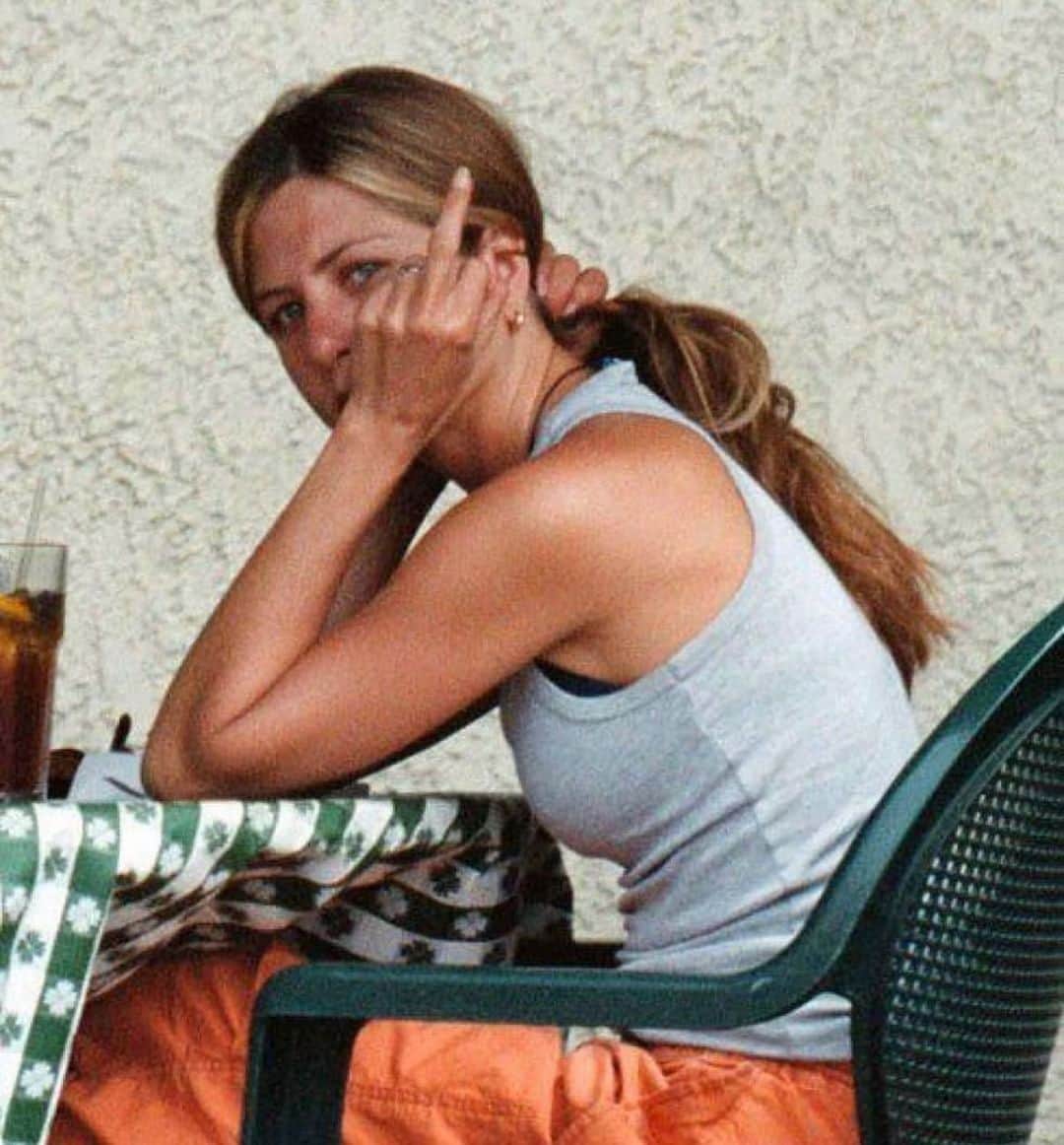 のインスタグラム：「Dear Covid...⁣ You can kindly F@!k off now thank you BYE 👋🏼🖕🏼☹️ TBT」