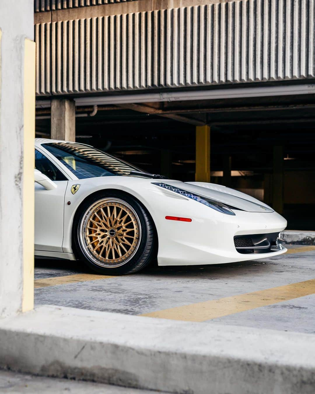 CARLiFESTYLEさんのインスタグラム写真 - (CARLiFESTYLEInstagram)「Ferrari 458 dropped on @brixtonforged! Thoughts on this style? #carlifestyle Photo @25thh #Ferrari458」5月8日 5時19分 - carlifestyle