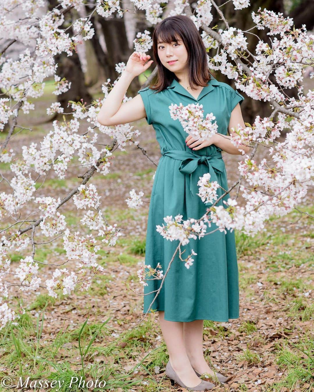 のインスタグラム：「. . . . 砧公園で撮った写真です。 モデルは、あみちゃんです。 It is a picture taken in Kinuta Park. Her name is Ami. . . #ポートレート #ポートレート女子 #ポートレートモデル #ポートレート撮影 #ポートレート部 #ポートレイト #ポトレ #被写体 #モデル #被写体モデル #写真部 #東京カメラ部 #サロンモデル #美脚 #撮影会モデル #撮影会の女神さま #portrait #excellent_portraits #girlsphoto #cute #lovers_nippon_portrait #portrait_perfection #portraitphotography #japanesegirl #japanesemodel #model #tokyogirl #모델촬영 #인물사진」
