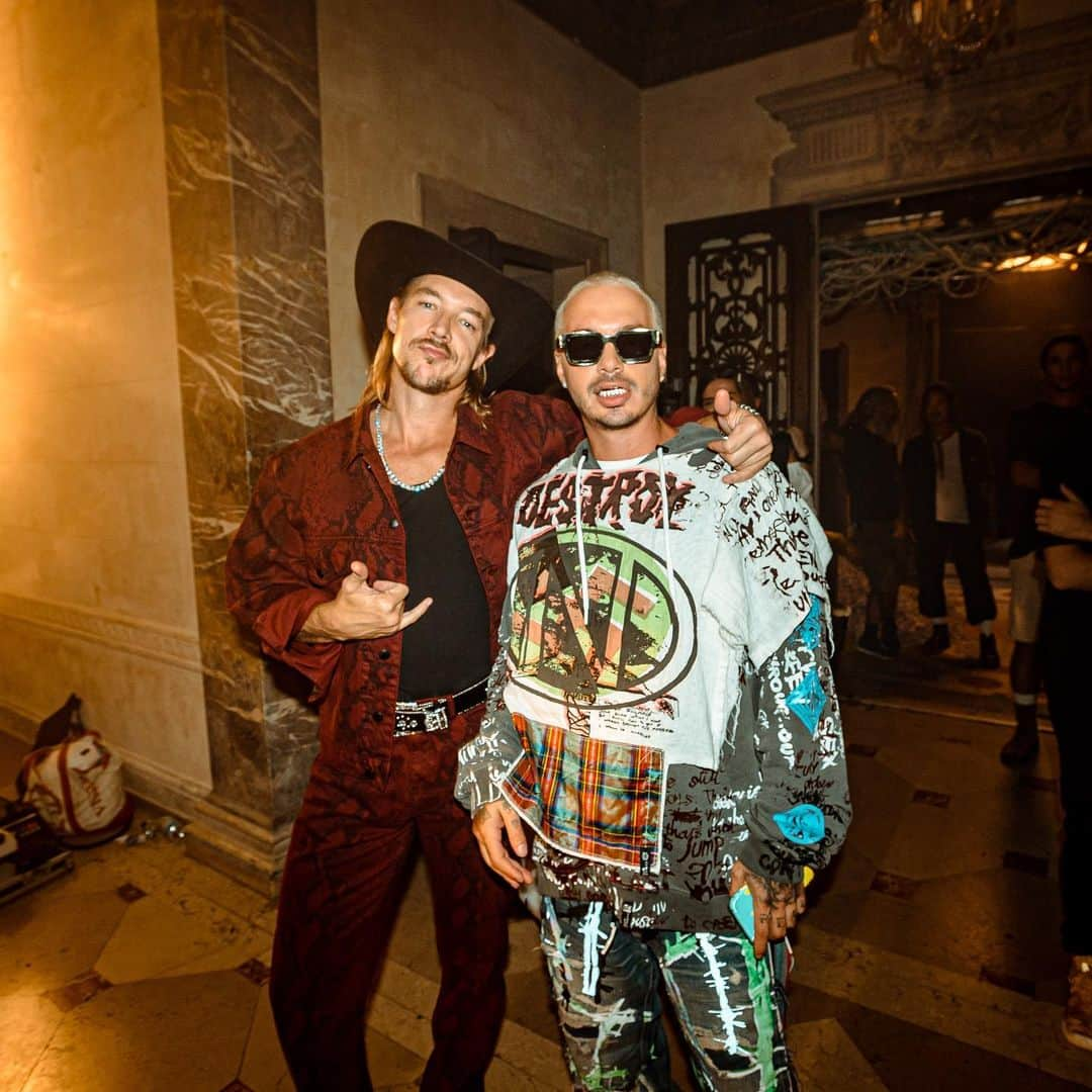 メジャー・レーザーさんのインスタグラム写真 - (メジャー・レーザーInstagram)「feliz cumpleaños parce @jbalvin que la pases una chimba」5月8日 6時13分 - majorlazer