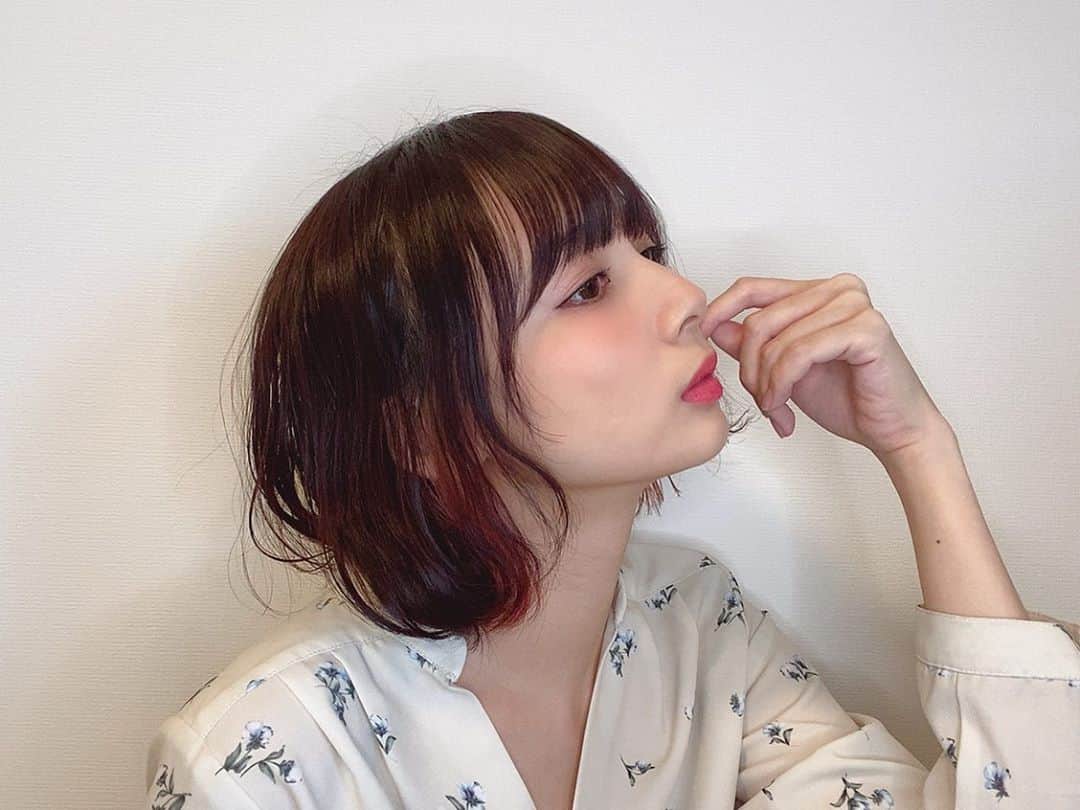 岡田紗佳さんのインスタグラム写真 - (岡田紗佳Instagram)「大きめのリングライト買ったら自撮りのクオリティが変わった！すげーなライト。ありがとう照明さん。」5月8日 18時14分 - sayaka_okada