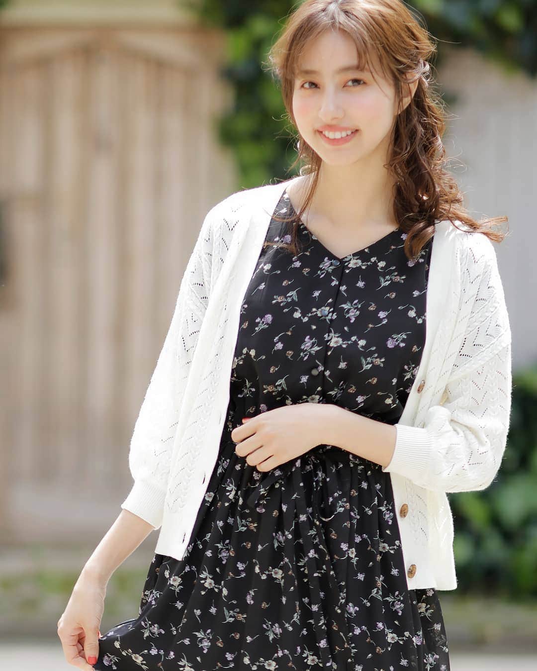 のインスタグラム：「【透かしショートカーディガン💙】﻿﻿﻿ ﻿﻿﻿﻿﻿﻿ ﻿﻿﻿﻿﻿﻿﻿﻿﻿﻿﻿﻿﻿﻿﻿﻿﻿﻿﻿﻿﻿﻿﻿﻿﻿﻿﻿﻿﻿﻿﻿﻿﻿﻿﻿﻿﻿﻿﻿﻿﻿﻿﻿﻿﻿﻿﻿﻿﻿﻿﻿﻿﻿﻿﻿﻿﻿﻿﻿﻿﻿﻿﻿﻿﻿﻿﻿﻿﻿﻿﻿﻿﻿﻿﻿﻿﻿﻿﻿﻿﻿﻿﻿﻿﻿﻿﻿﻿﻿﻿﻿﻿﻿﻿﻿﻿﻿﻿﻿﻿﻿﻿﻿﻿﻿﻿﻿﻿﻿﻿﻿﻿﻿﻿﻿﻿﻿﻿﻿﻿﻿﻿﻿﻿﻿﻿﻿﻿﻿ ▫️透かしショートカーディガン7分袖﻿ ▫️#610649﻿ ▫️￥1,990+tax﻿﻿﻿﻿﻿﻿﻿﻿﻿﻿﻿﻿﻿﻿﻿﻿﻿﻿﻿﻿﻿﻿﻿﻿﻿﻿﻿﻿﻿﻿﻿﻿﻿﻿﻿﻿﻿﻿﻿﻿﻿﻿﻿﻿﻿﻿﻿﻿ ﻿▫️4色展開﻿﻿ ﻿　﻿﻿﻿﻿﻿﻿﻿﻿﻿﻿﻿﻿﻿﻿﻿﻿ ﻿ ナチュラルな雰囲気の透かし編みカーディガンはショート丈で好バランスに…❣️﻿ ﻿ ﻿ すっきりと開いたVネックはどんなインナーにも合わせやすくなっています◎☺️﻿ ﻿ ふんわりとしたスリーブとゆるシルエットでトレンド感たっぷりのスタイルが完成🌟﻿ ﻿ ﻿ 初夏のこの時期に必ずほしいマストアイテムです✨﻿ ﻿ ﻿ ﻿﻿﻿﻿﻿ #ingni ﻿﻿﻿﻿﻿﻿﻿﻿﻿﻿﻿﻿﻿﻿﻿﻿﻿﻿﻿﻿﻿﻿﻿﻿﻿﻿﻿﻿﻿﻿﻿﻿﻿﻿﻿﻿﻿﻿﻿﻿﻿﻿﻿﻿﻿﻿﻿﻿﻿﻿﻿﻿﻿﻿﻿﻿﻿﻿﻿﻿﻿﻿﻿﻿﻿﻿﻿﻿﻿﻿﻿﻿﻿﻿﻿﻿﻿﻿﻿﻿﻿﻿﻿﻿﻿﻿﻿﻿﻿﻿﻿﻿﻿﻿﻿﻿﻿﻿﻿﻿﻿﻿﻿﻿﻿﻿﻿﻿﻿﻿﻿﻿﻿﻿﻿﻿﻿﻿﻿﻿ #トップス#ニット#大人#置き画 #置き画倶楽部#トレンド#可愛い#お洒落#プチプラ#ootd #きょこ #お洒落さんと繋がりたい#ss﻿﻿﻿﻿﻿﻿﻿﻿﻿﻿﻿﻿﻿﻿﻿﻿﻿﻿﻿﻿﻿﻿﻿﻿﻿﻿﻿﻿﻿﻿﻿﻿﻿﻿﻿﻿﻿﻿﻿﻿﻿﻿﻿﻿﻿﻿﻿﻿﻿﻿﻿﻿﻿﻿﻿﻿﻿﻿﻿﻿﻿﻿﻿﻿﻿﻿﻿﻿﻿﻿ #カジュアル#いいね#insta#fashion#シミラールック#かわいい#ファッション﻿﻿﻿﻿﻿﻿#instagood##outfit#girl#folowme﻿﻿﻿﻿﻿﻿﻿﻿﻿﻿﻿﻿﻿#おうちじかん#カーディガン﻿ ﻿﻿﻿﻿﻿﻿﻿﻿﻿﻿﻿﻿﻿﻿﻿﻿﻿﻿﻿﻿﻿﻿ ﻿﻿﻿」
