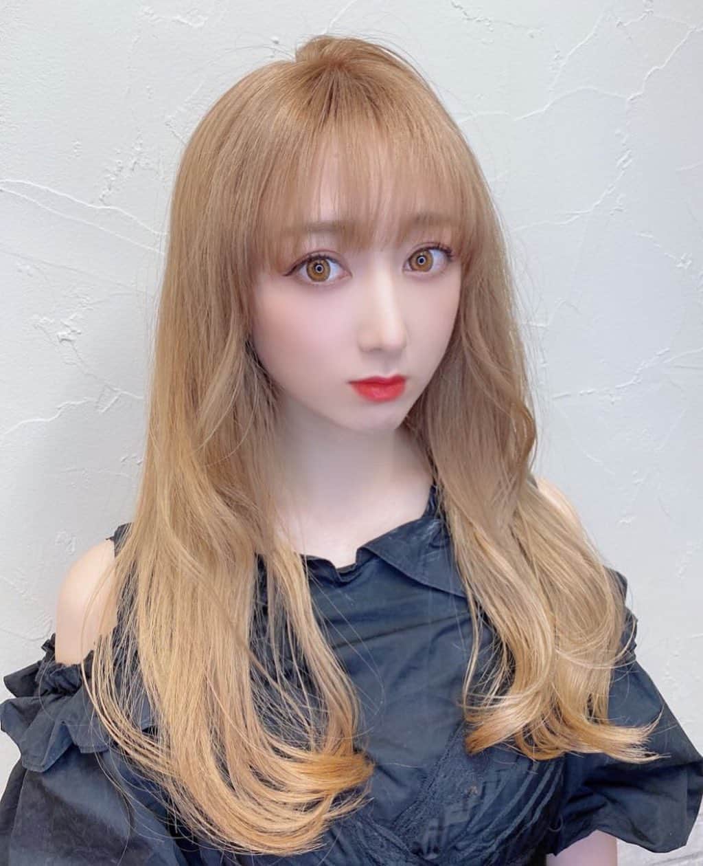 のインスタグラム：「#イメチェン　#ブロンドヘア　#金髪　#ヘアカラー」