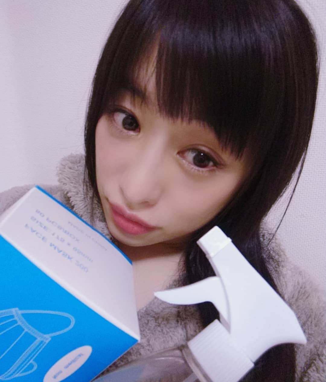 工藤亜耶のインスタグラム：「事務所からｱﾙｺｰﾙｽﾌﾟﾚｰと、マスクが届いたよ(^∧^)ありがたや～(´Д｀) 大事に使います(^○^)！！ １日でも早く使わなくても良い日が来ますように(>_<)」