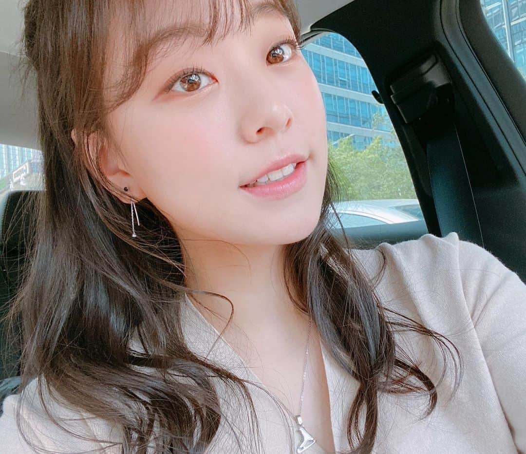 郭珉整のインスタグラム：「날씨도 좋고 금요일이고~ 우리 애기들도 보고싶고⛸  레슨 시작하면 (내가 왜 보고싶어했지🤬의 연속)」