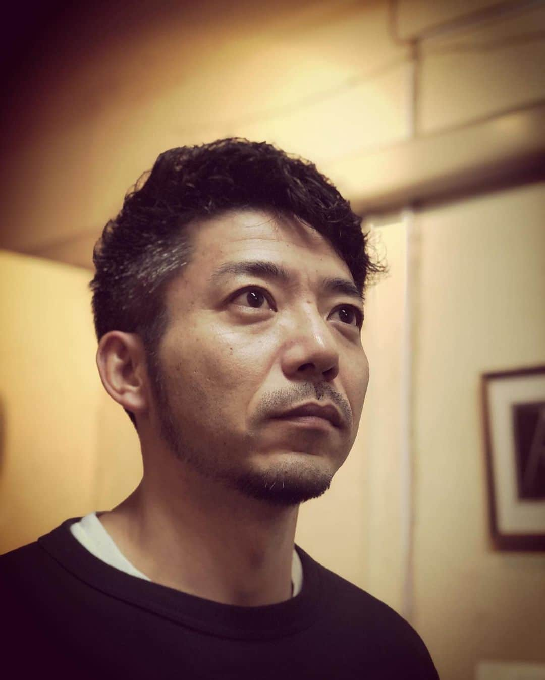 杉本知香さんのインスタグラム写真 - (杉本知香Instagram)「うそくさい笑顔じゃなくて 自然と湧き出る本物の笑顔が引き出せた瞬間がめちゃくちゃ嬉しい😊😊😊 森さん、最近は木村拓哉さんというよりも、綾部くんに似てるってのが多いらしい（笑） 功太、若い頃は尖った感じでかっこよかったけど、今の方が落ち着いたいい顔してるかと✨YouTubeも毎日配信してて楽しい😆  #中目黒美容室#笑顔#男前  #どぶろっく森#どぶろっく #木村拓哉#綾部祐二#板尾創路 #中山功太#中山功太チャンネル」5月8日 13時08分 - sugimotoc