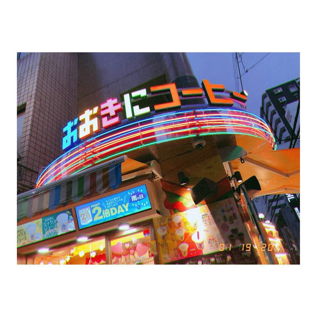 葉月ゆめさんのインスタグラム写真 - (葉月ゆめInstagram)「大阪で食べたスモア また食べたいな〜 🍴🧡 店頭で流れてるテーマソングみたいな曲が しばらく頭から離れなかったです 🤣🤣笑 #おおきにコーヒー #スモア #大阪 #アメ村 #旅行 #また行きたい」5月8日 15時30分 - yume_hazuki