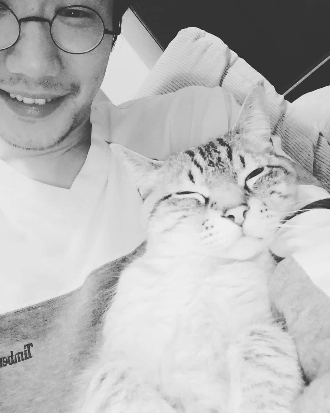 前原滉のインスタグラム：「髭仲間🧔🧔」