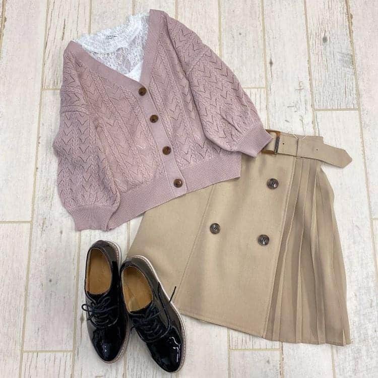 のインスタグラム：「【透かしショートカーディガン💙】﻿﻿﻿ ﻿﻿﻿﻿﻿﻿ ﻿﻿﻿﻿﻿﻿﻿﻿﻿﻿﻿﻿﻿﻿﻿﻿﻿﻿﻿﻿﻿﻿﻿﻿﻿﻿﻿﻿﻿﻿﻿﻿﻿﻿﻿﻿﻿﻿﻿﻿﻿﻿﻿﻿﻿﻿﻿﻿﻿﻿﻿﻿﻿﻿﻿﻿﻿﻿﻿﻿﻿﻿﻿﻿﻿﻿﻿﻿﻿﻿﻿﻿﻿﻿﻿﻿﻿﻿﻿﻿﻿﻿﻿﻿﻿﻿﻿﻿﻿﻿﻿﻿﻿﻿﻿﻿﻿﻿﻿﻿﻿﻿﻿﻿﻿﻿﻿﻿﻿﻿﻿﻿﻿﻿﻿﻿﻿﻿﻿﻿﻿﻿﻿﻿﻿﻿﻿﻿﻿ ▫️透かしショートカーディガン7分袖﻿ ▫️#610649﻿ ▫️￥1,990+tax﻿﻿﻿﻿﻿﻿﻿﻿﻿﻿﻿﻿﻿﻿﻿﻿﻿﻿﻿﻿﻿﻿﻿﻿﻿﻿﻿﻿﻿﻿﻿﻿﻿﻿﻿﻿﻿﻿﻿﻿﻿﻿﻿﻿﻿﻿﻿﻿ ﻿▫️4色展開﻿﻿ ﻿　﻿﻿﻿﻿﻿﻿﻿﻿﻿﻿﻿﻿﻿﻿﻿﻿ ﻿ ナチュラルな雰囲気の透かし編みカーディガンはショート丈で好バランスに…❣️﻿ ﻿ ﻿ すっきりと開いたVネックはどんなインナーにも合わせやすくなっています◎☺️﻿ ﻿ ふんわりとしたスリーブとゆるシルエットでトレンド感たっぷりのスタイルが完成🌟﻿ ﻿ ﻿ 初夏のこの時期に必ずほしいマストアイテムです✨﻿ ﻿ ﻿ ﻿﻿﻿﻿﻿ #ingni ﻿﻿﻿﻿﻿﻿﻿﻿﻿﻿﻿﻿﻿﻿﻿﻿﻿﻿﻿﻿﻿﻿﻿﻿﻿﻿﻿﻿﻿﻿﻿﻿﻿﻿﻿﻿﻿﻿﻿﻿﻿﻿﻿﻿﻿﻿﻿﻿﻿﻿﻿﻿﻿﻿﻿﻿﻿﻿﻿﻿﻿﻿﻿﻿﻿﻿﻿﻿﻿﻿﻿﻿﻿﻿﻿﻿﻿﻿﻿﻿﻿﻿﻿﻿﻿﻿﻿﻿﻿﻿﻿﻿﻿﻿﻿﻿﻿﻿﻿﻿﻿﻿﻿﻿﻿﻿﻿﻿﻿﻿﻿﻿﻿﻿﻿﻿﻿﻿﻿﻿ #トップス#ニット#大人#置き画 #置き画倶楽部#トレンド#可愛い#お洒落#プチプラ#ootd #きょこ #お洒落さんと繋がりたい#ss﻿﻿﻿﻿﻿﻿﻿﻿﻿﻿﻿﻿﻿﻿﻿﻿﻿﻿﻿﻿﻿﻿﻿﻿﻿﻿﻿﻿﻿﻿﻿﻿﻿﻿﻿﻿﻿﻿﻿﻿﻿﻿﻿﻿﻿﻿﻿﻿﻿﻿﻿﻿﻿﻿﻿﻿﻿﻿﻿﻿﻿﻿﻿﻿﻿﻿﻿﻿﻿﻿ #カジュアル#いいね#insta#fashion#シミラールック#かわいい#ファッション﻿﻿﻿﻿﻿﻿#instagood##outfit#girl#folowme﻿﻿﻿﻿﻿﻿﻿﻿﻿﻿﻿﻿﻿#おうちじかん#カーディガン﻿ ﻿﻿﻿﻿﻿﻿﻿﻿﻿﻿﻿﻿﻿﻿﻿﻿﻿﻿﻿﻿﻿﻿ ﻿﻿﻿」