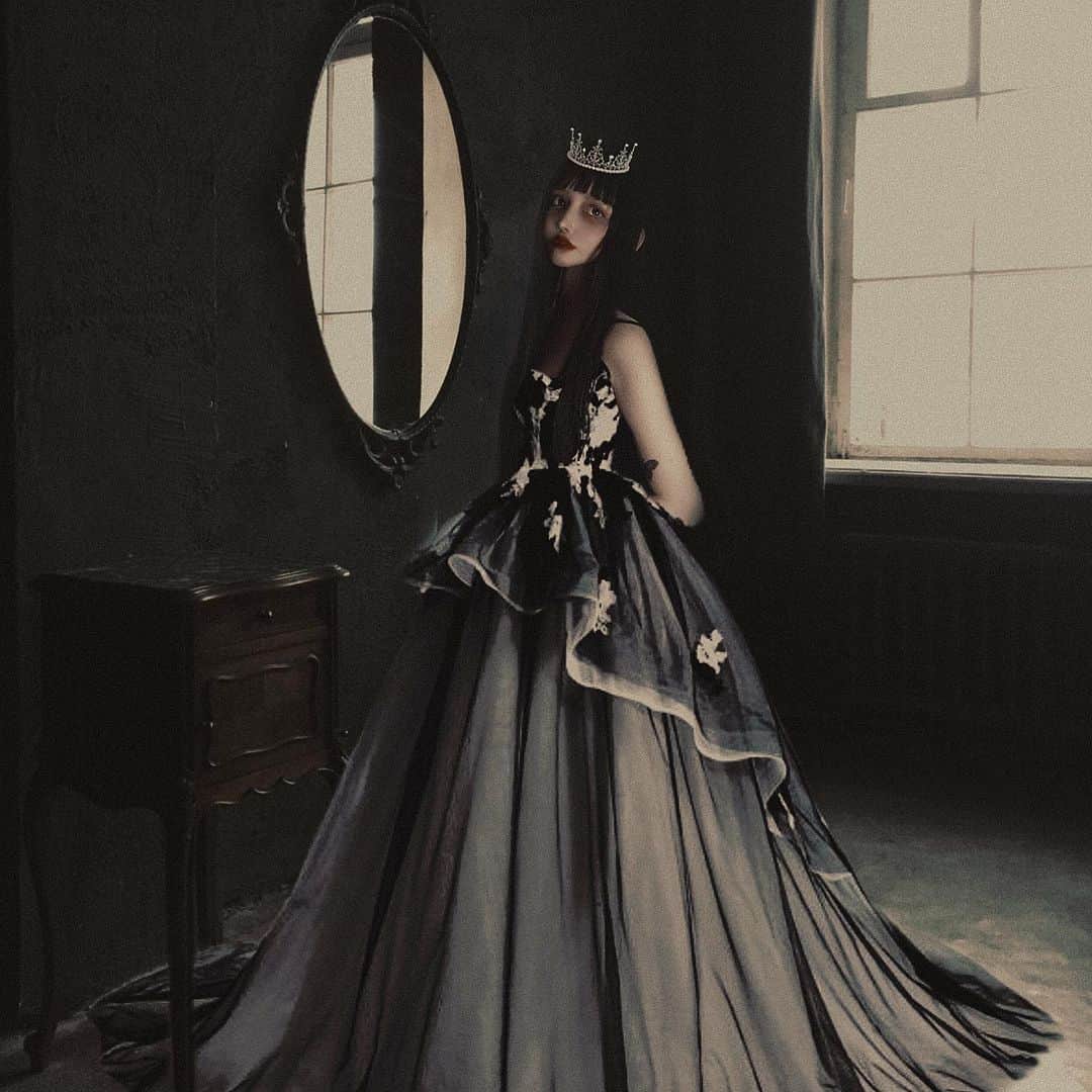 chiiiiiのインスタグラム：「👸🏼or🔪」