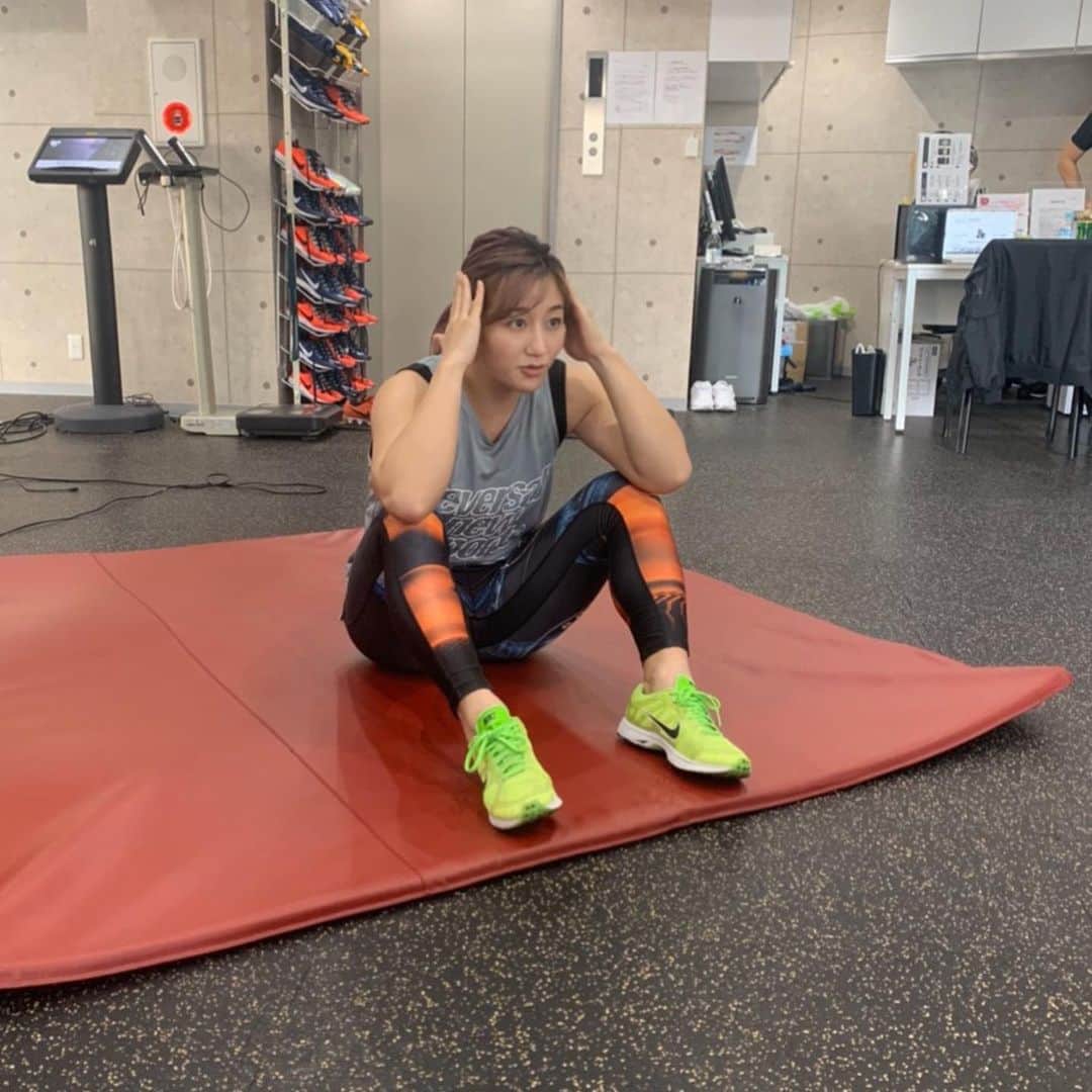 杉山しずかのインスタグラム：「Zoom online class! #onlinetraining  #onlineworkout  #rvddw #mma #hiitworkout  #sport #fighter」