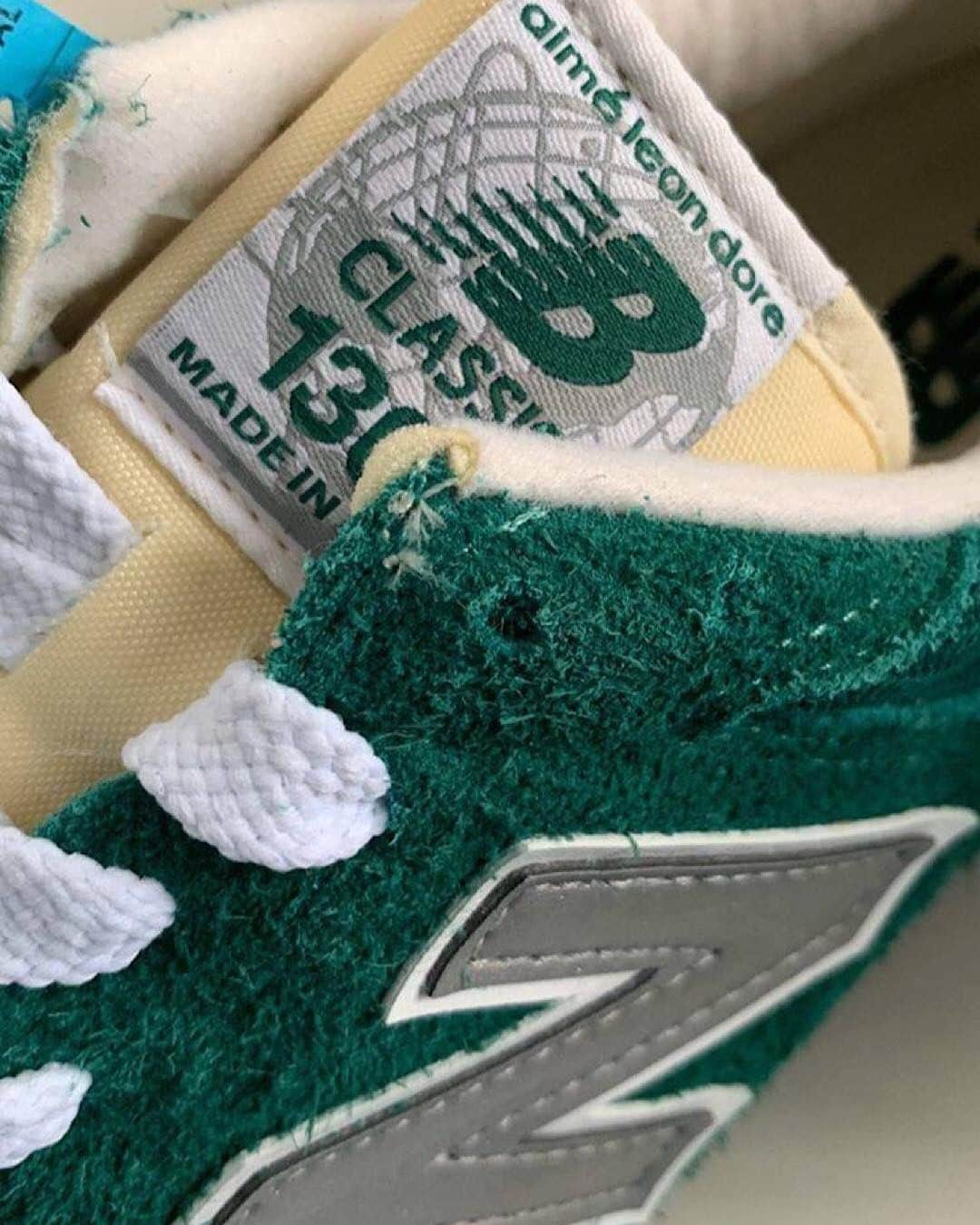HYPEBEASTさんのインスタグラム写真 - (HYPEBEASTInstagram)「@hypebeastkicks: @teddysantis has teased an upcoming pair of @aimeleondore x @newbalance 1300 dressed in a cream and green colorway. Stay tuned for a better look at the model.⁠ Photo: Teddy Santis」5月8日 20時05分 - hypebeast