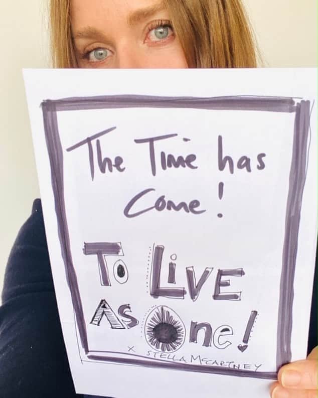 マリオン・コティヤールのインスタグラム：「Thank you @stellamccartney for joining #TheTimeHasCome movement ♥️ @fondationnh #letempsestvenu」