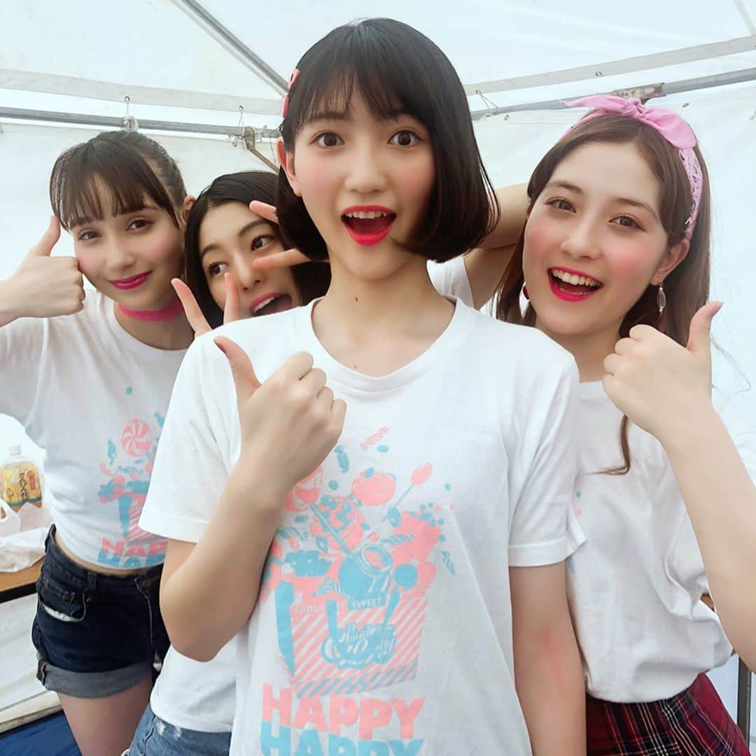 チューニングキャンディー（Chuning Candy）さんのインスタグラム写真 - (チューニングキャンディー（Chuning Candy）Instagram)「過去pic🌸 １年前くらいの写真です✨ 本番５分前！準備万端の４人👌 リーダーはまだ準備してたかな🤭笑 #チューニングキャンディー#チュニキャン #過去pic」5月8日 21時01分 - chuningcandy