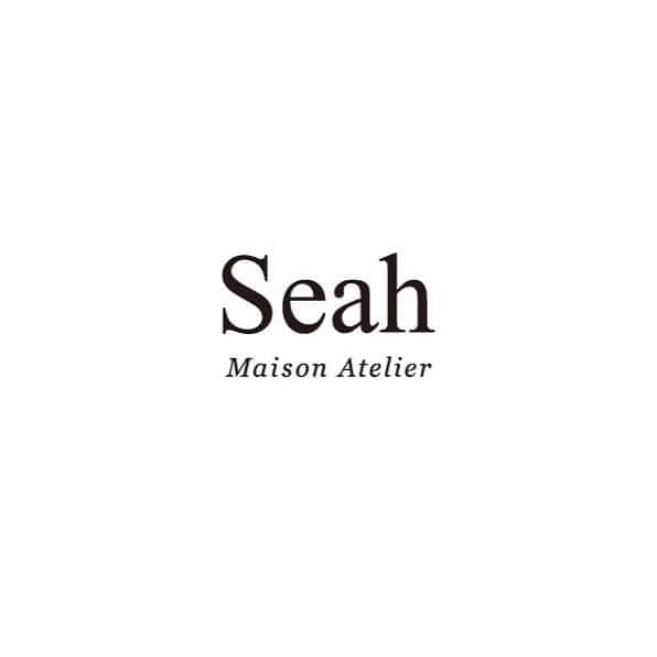 北岡りえのインスタグラム：「【ご報告】 この度、Life Style Brand 「Seah Maison Atelier/シア メゾンアトリエ」　 @seah_maisonatelier  をSTARTします。  バイヤー、ディレクターとして 長年ずっと応援していた　@sanaefukuzumi__  のサポートとして携わっていきます。  バイヤー自身が憧れる "センシュアルなムード漂う女性のライフスタイル" をイメージした、 纏うだけで心躍るアイテムを提案します。  また、オリジナル・セレクトウェア・ライフスタイル雑貨や、 地球環境に優しいモノ作りも今後は展開予定です。  長年、バイヤーとして様々な物を見て経験した事を生かして、自分にしか出来ないブランドを作りたいと言っていた さなえちゃんの想いを実現したい！ とこの日を心待ちにしていました。 . . --Online Shop-- 5/15(Fri) 21:00〜 Open予定. ※準備中ですので、整いましたら改めて ご報告させていただきます。  この状況の中Openのご報告をすべきか迷いましたが、お家時間で過ごす皆様へ ご自宅でのお買い物を少しでも楽しんでいただきたい、という想いでここでご報告させていただきます。  皆様と共に歩んでいけるよう想いを込めて バイヤー、ブランド共々どうぞ宜しくお願い致します♥  #seahstyle #seahmaisonatelier  #maisonatelier」