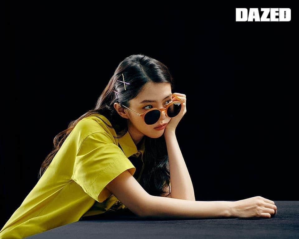 Just a girlさんのインスタグラム写真 - (Just a girlInstagram)「Han So Hee @xeesoxee For DAZED Korea Magazine May Issue 💚 . . . . . #한소희 #HanSoHee #일상#셀카#셀스타그램#오늘의훈남#얼스타그램#훈남#셀피#ulzzang#koreangirl#f4f#daily#kdrama#followme#followforfollow#followback#선팔하면맞팔#좋반#좋아요#선팔#맞팔#오늘의훈녀#훈녀#협찬」5月8日 21時30分 - cecithegirl