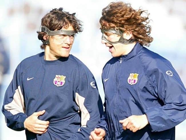 のインスタグラム：「Germà, muchas felicidades. He recuperado esta foto de cuando jugábamos a ser superhéroes. 🤣🤣😜 #LuisEnrique  Happy birthday, brother. I found this photo from when we used to play superheroes.」
