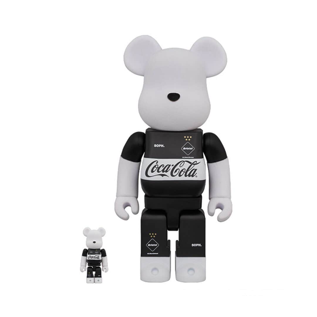 HYPEBEASTさんのインスタグラム写真 - (HYPEBEASTInstagram)「#hypeAF: @medicom_toy has teamed up with F.C. Real Bristol and @cocacola for a brand new a set of BE@RBRICKs. The 100% & 400% set embodies a crisp monochromatic colorway with much of the head kept clean in a white shade and accented by a small black nose and branding. While the 1000% version has been made with fuzzy creamy-colored fleece instead of plastic, and come dressed in the same jersey constructed from a stretchy nylon material as opposed to being printed. Look for them to arrive at @soph_co_ltd’s website soon.⁠⠀ Photo: Medicom Toy」5月8日 22時17分 - hypebeast