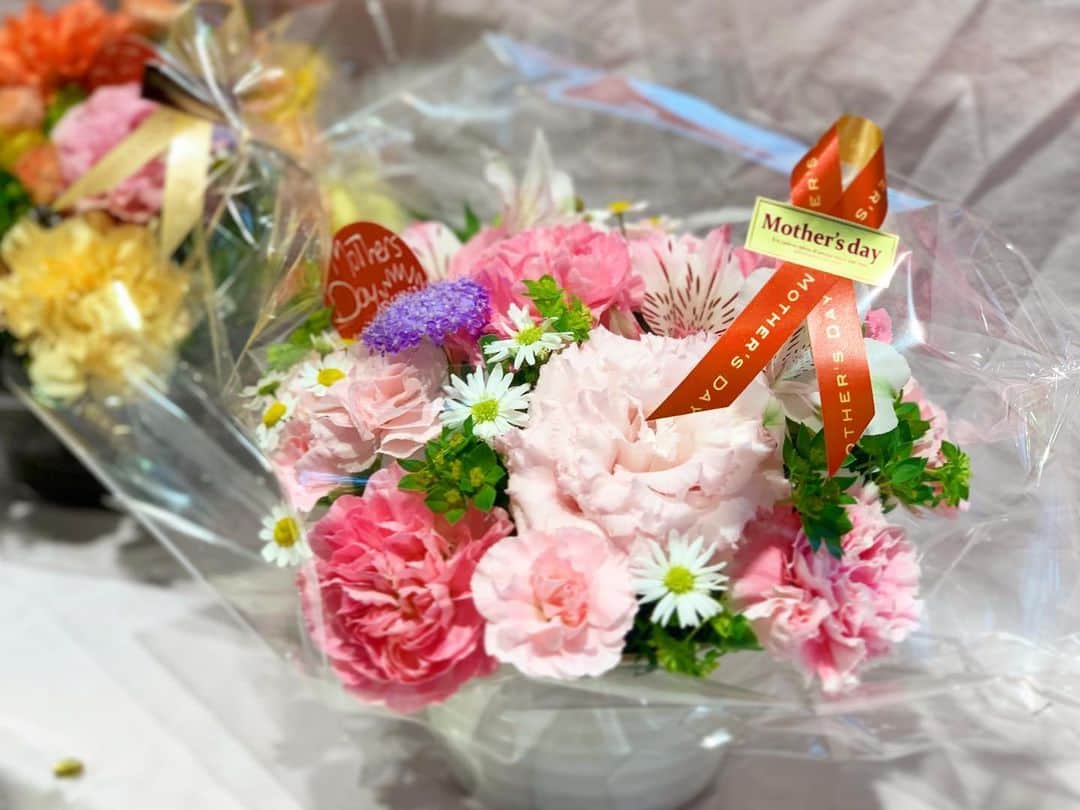 Lect レクトさんのインスタグラム写真 Lect レクトinstagram フードコートのエスカレーターを上がってすぐのところに 化粧品のお店 Powder Palette がオープンしました マスクを付けるときでも きちんと綺麗は忘れないでいたいですよね カバーマークや