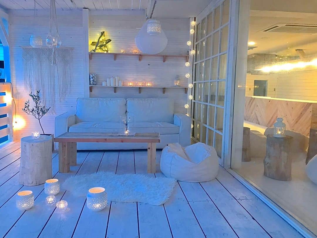 Jura Furnitureのグルメインスタ