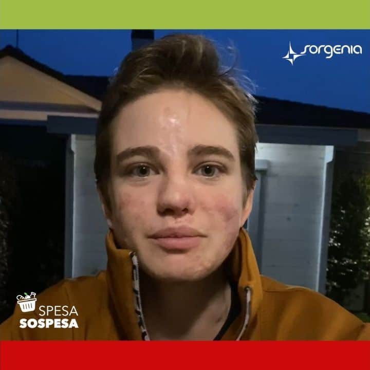 ベアトリーチェ・ヴィオのインスタグラム：「Se ci mettiamo la giusta energia⚡️potremo superare anche i momenti più difficili. Per questo sono felice di sostenere questo bellissimo progetto di @sorgeniaofficial, che donerà il ricavato delle nostre bollette per aiutare la spesa sospesa di tante famiglie e aziende in difficoltà.  Tutti possiamo fare la nostra parte. Vai nelle mie stories e fai swipe up per scoprire di più.💡💪🏻 #EnergiaCondivisa #SpesaSospesaItalia」