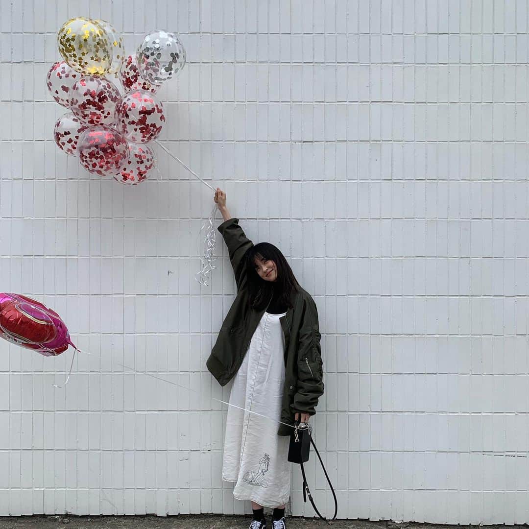 シン・ドヒョンさんのインスタグラム写真 - (シン・ドヒョンInstagram)「어버이날에 더 신난 막내딸🎈」5月8日 22時39分 - shindohyunn