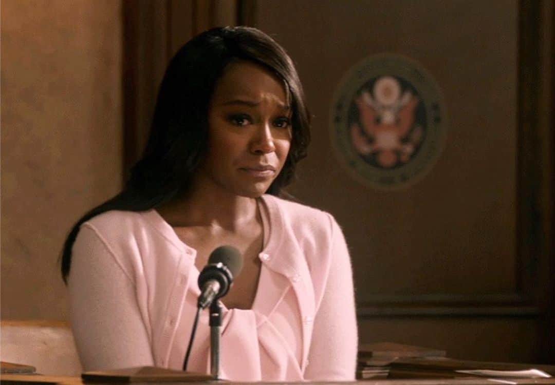 アジャ・ナオミ・キングのインスタグラム：「Oooh girl! What you doing?!?!?!!!! #HTGAWM」