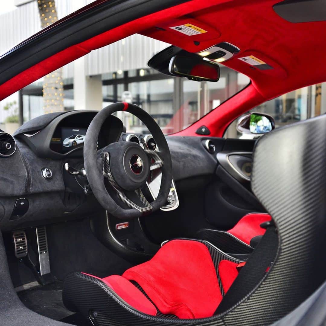 Dirk A. Productionsさんのインスタグラム写真 - (Dirk A. ProductionsInstagram)「🔥READY TO BE YOURS 1 of 1 2019 McLaren 600LT Brand New Red Carbon Fiber MSO Factory Built Extremely High Spec’d Senna Race Seats Rare Roof Scoop Option INTERESTED? DM or TEXT (424) 256-6861」5月9日 0時11分 - supercarfocusdotcom