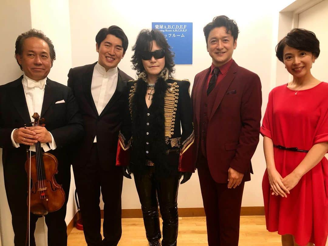 石丸幹二さんのインスタグラム写真 - (石丸幹二Instagram)「#題名のない音楽会  #Toshl ディズニーをオーケストラで歌う音楽会 さあToshIさん‼️二週目の今回も魅せます聴かせます💪#原田慶太楼 さんのリードの元、#東京フィルハーモニー交響楽団 のメンバーが煌びやかに奏でます。#三浦章宏 コンサートマスター #武内絵美アナ  #石丸幹二」5月9日 0時43分 - team_kanji_ishimaru