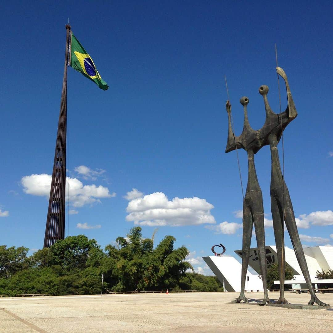 福西崇史さんのインスタグラム写真 - (福西崇史Instagram)「. 2013年ブラジル🇧🇷 ブラジリアの街の思い出✨✨ . #思い出 #ブラジル #brazil #コンフェデレーションズカップ2013 #サッカー #街並み #夕日 #風景 #福西崇史」5月9日 0時47分 - takashi_fukunishi