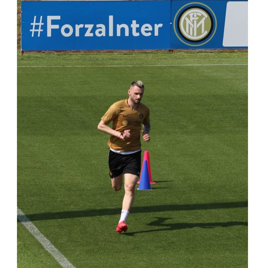 マルセロ・ブロゾビッチのインスタグラム：「🏃🌪🤔」