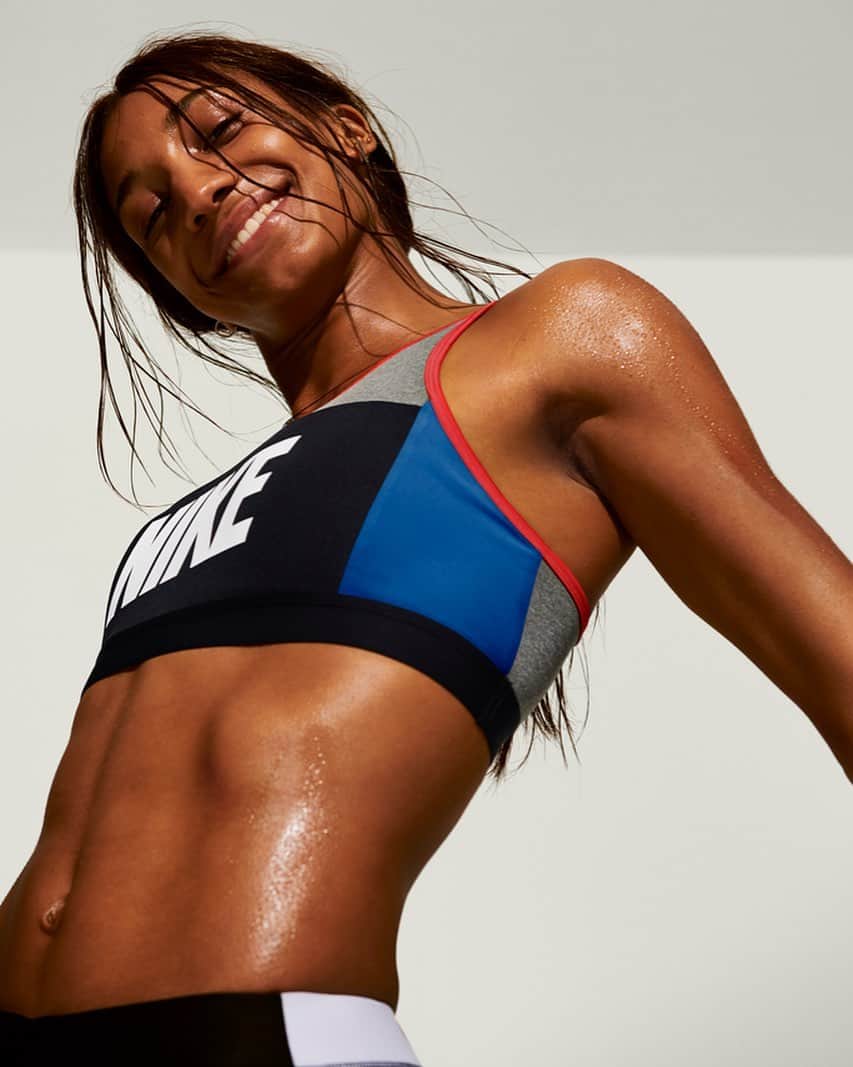 Nike Womenさんのインスタグラム写真 - (Nike WomenInstagram)「“Feelings, whatever they are, are normal and valid.” Wise words from Olympic Champion Track & Field Athlete @thiam_nafi, who’s all geared up to talk mental health in the #gurlstalktogether live event Saturday @ 5pm GMT. Link in bio to register. ⁣ ⁣ Til then, she’s got a little pro tip for ya: “Be kind to yourself.”」5月9日 2時01分 - nikewomen